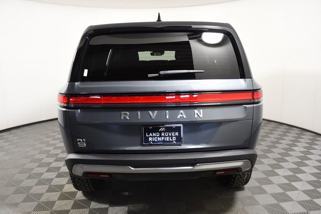 Used 2024 Rivian R1S Adventure AWD/4WD image 5