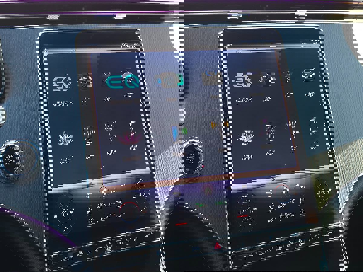 Used 2023 Mercedes-Benz EQE 500 4MATIC SUV image 42