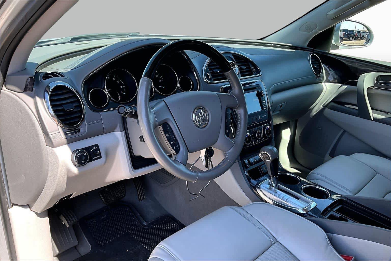 Used 2017 Buick Enclave Premium FWD image 18
