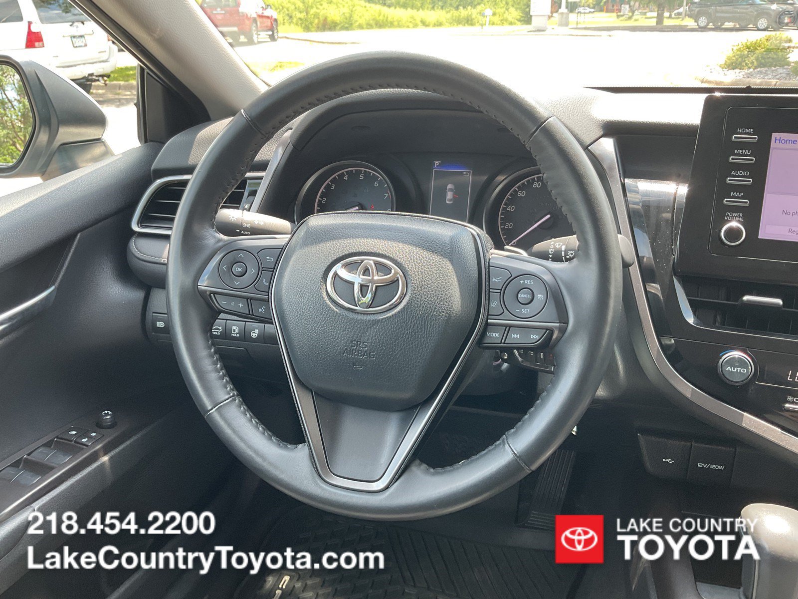 Used 2024 Toyota Camry SE FWD image 16