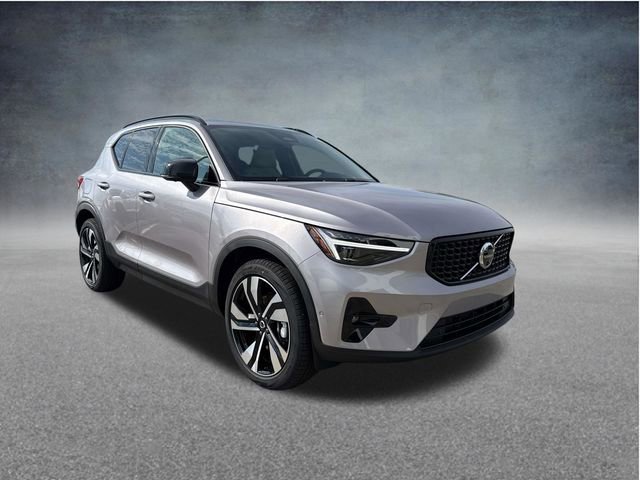 New 2026 Volvo XC40 B5 Ultra