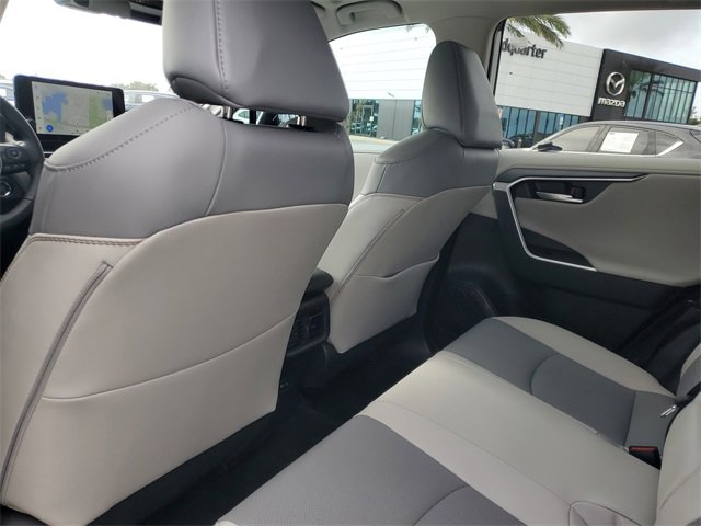 Used 2025 Toyota RAV4 Limited image 8