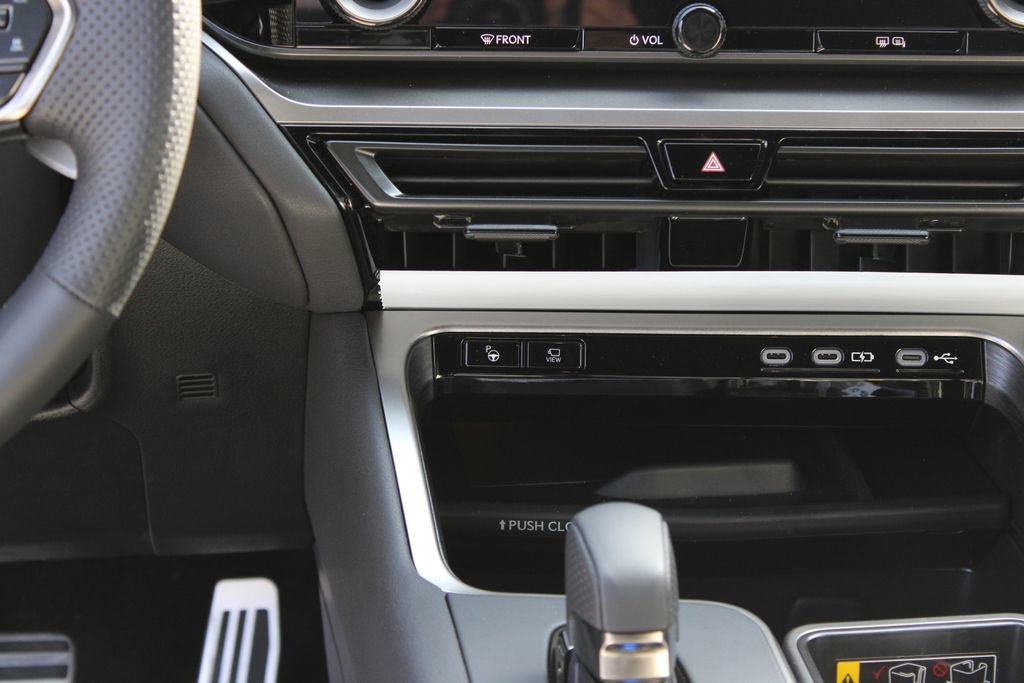 Used 2026 Lexus TX 500h AWD w/ Technology Package image 22