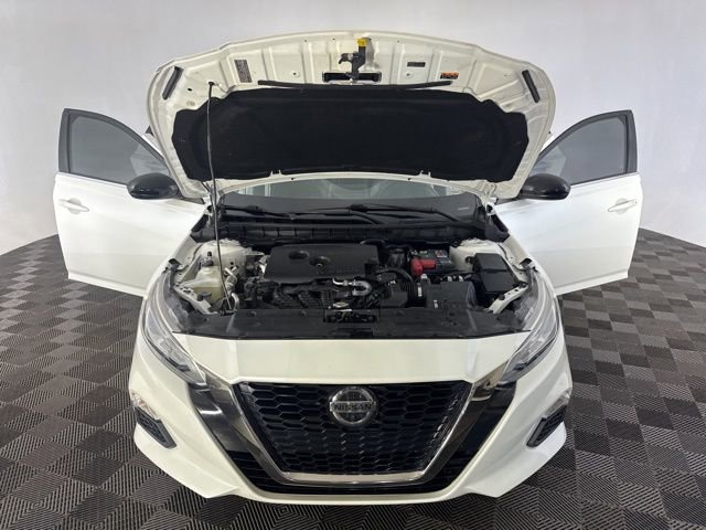 Used 2020 Nissan Altima 2.5 SR FWD image 13
