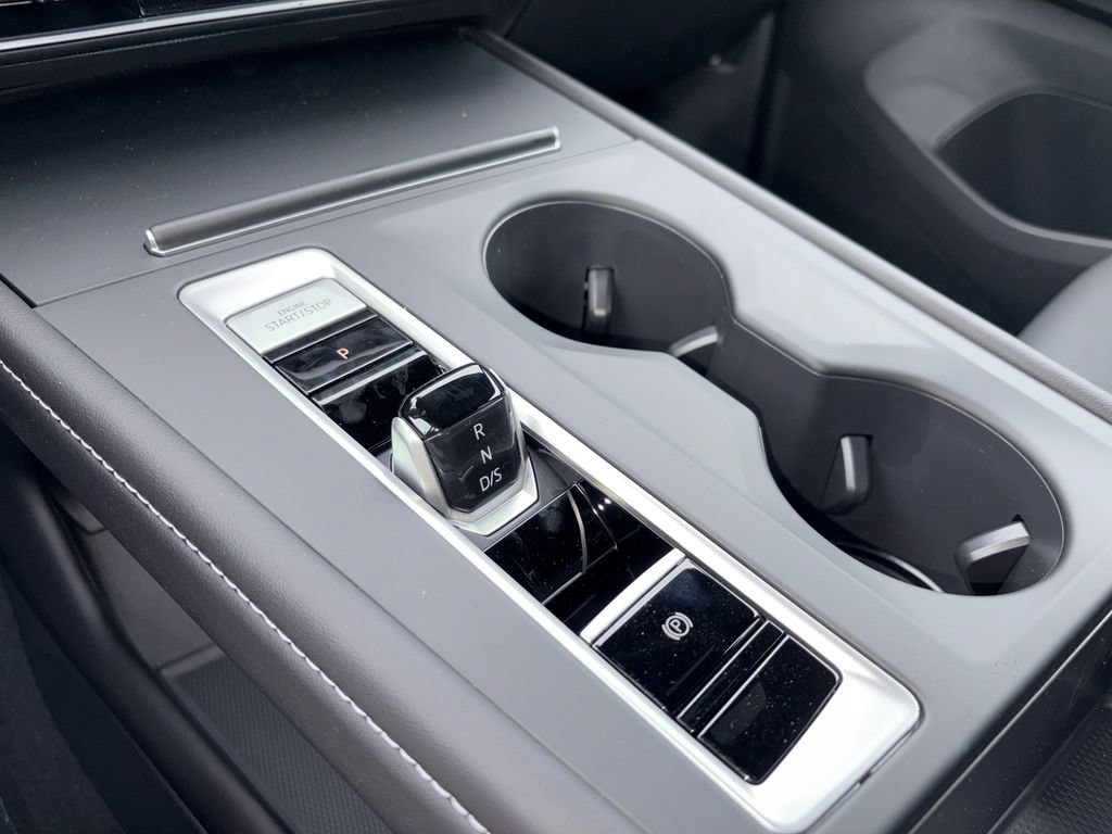 New 2026 Volkswagen Atlas Cross Sport SE FWD image 10