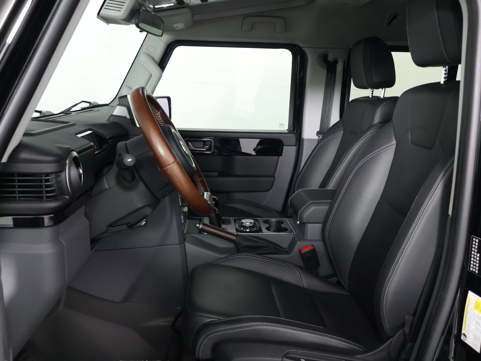 Used 2024 INEOS Grenadier Station Wagon AWD/4WD image 29