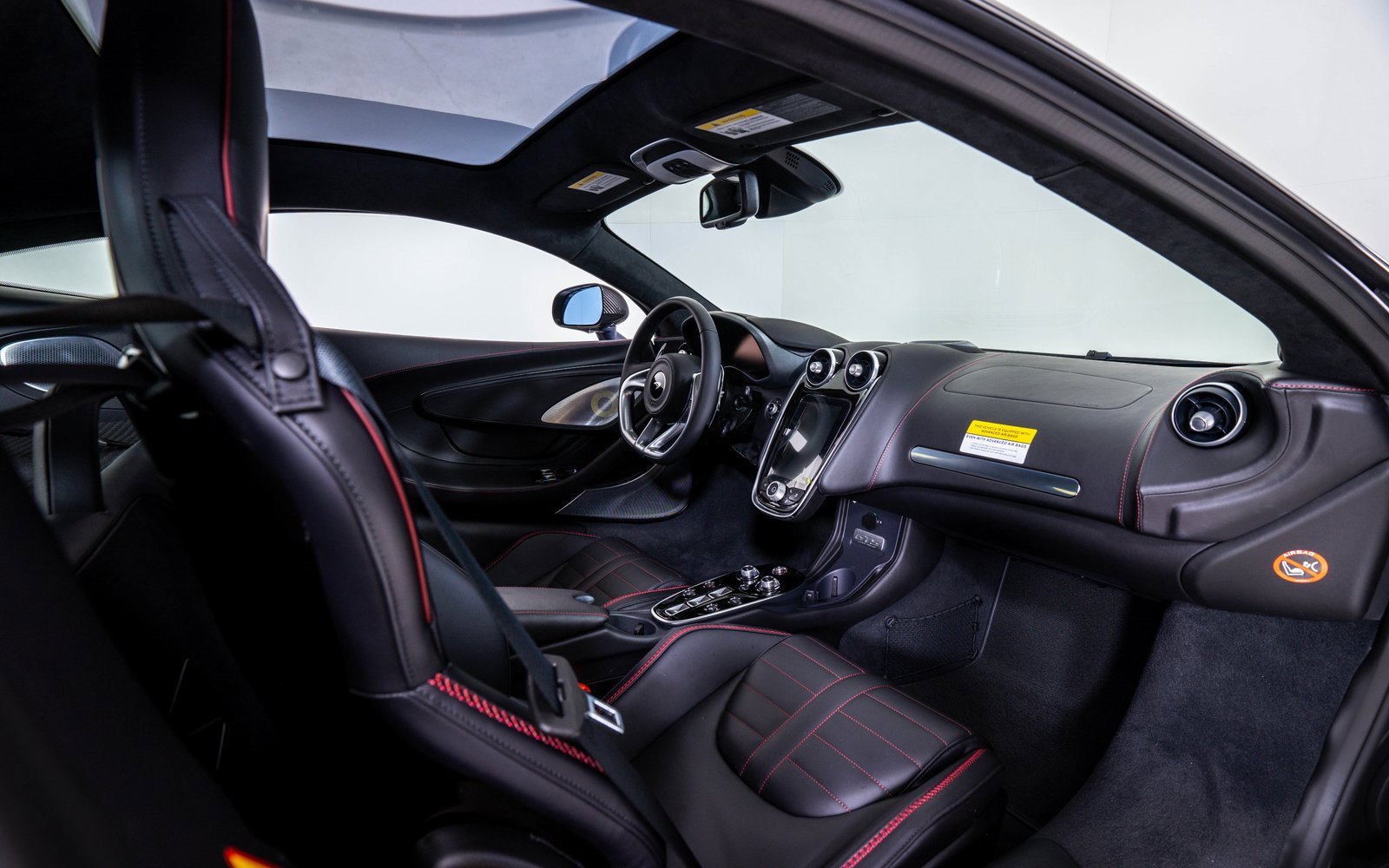 Used 2025 McLaren GTS image 22