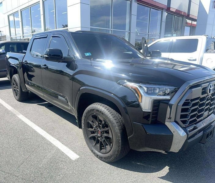 Used 2024 Toyota Tundra Platinum w/ TRD Off-Road Package AWD/4WD image 3