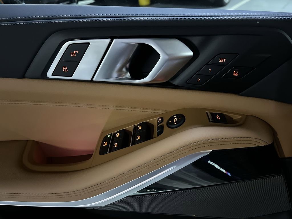 New 2026 BMW X5 M60i w/ Climate Comfort Package image 13
