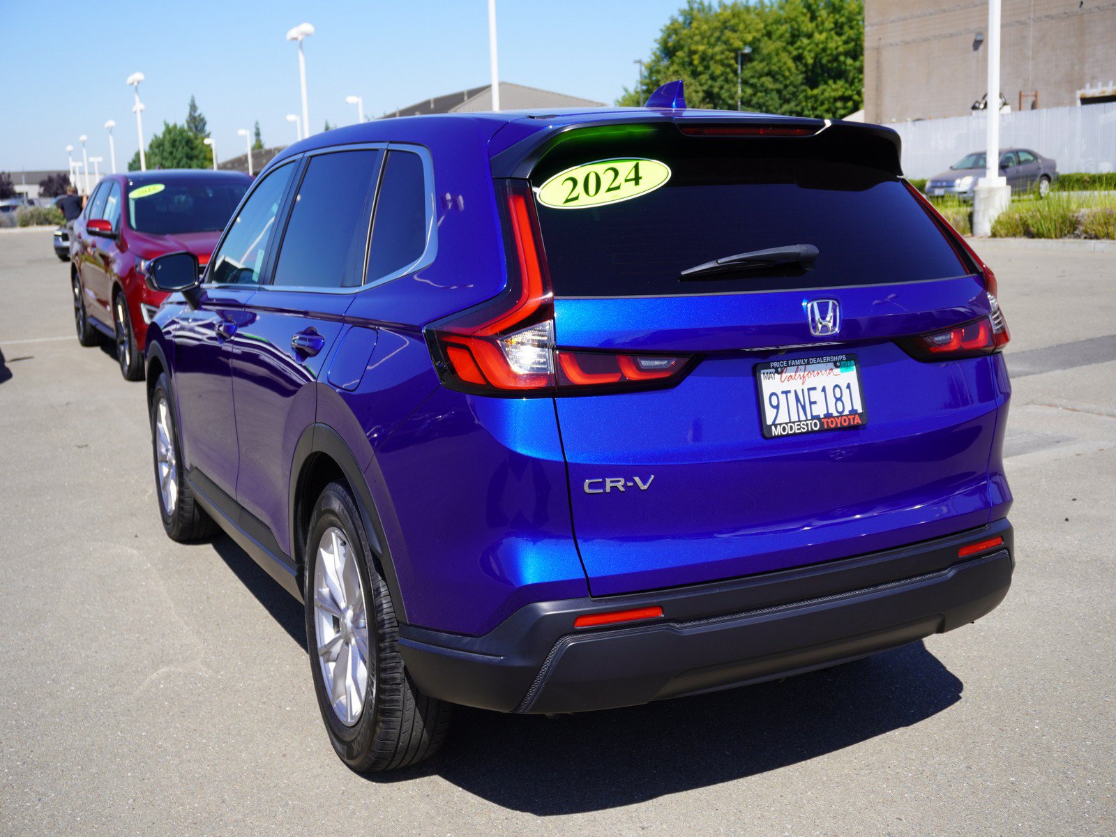 Used 2024 Honda CR-V EX image 7