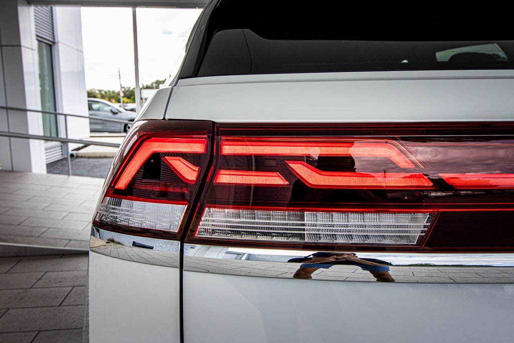 New 2026 Volkswagen Atlas Cross Sport SE image 14