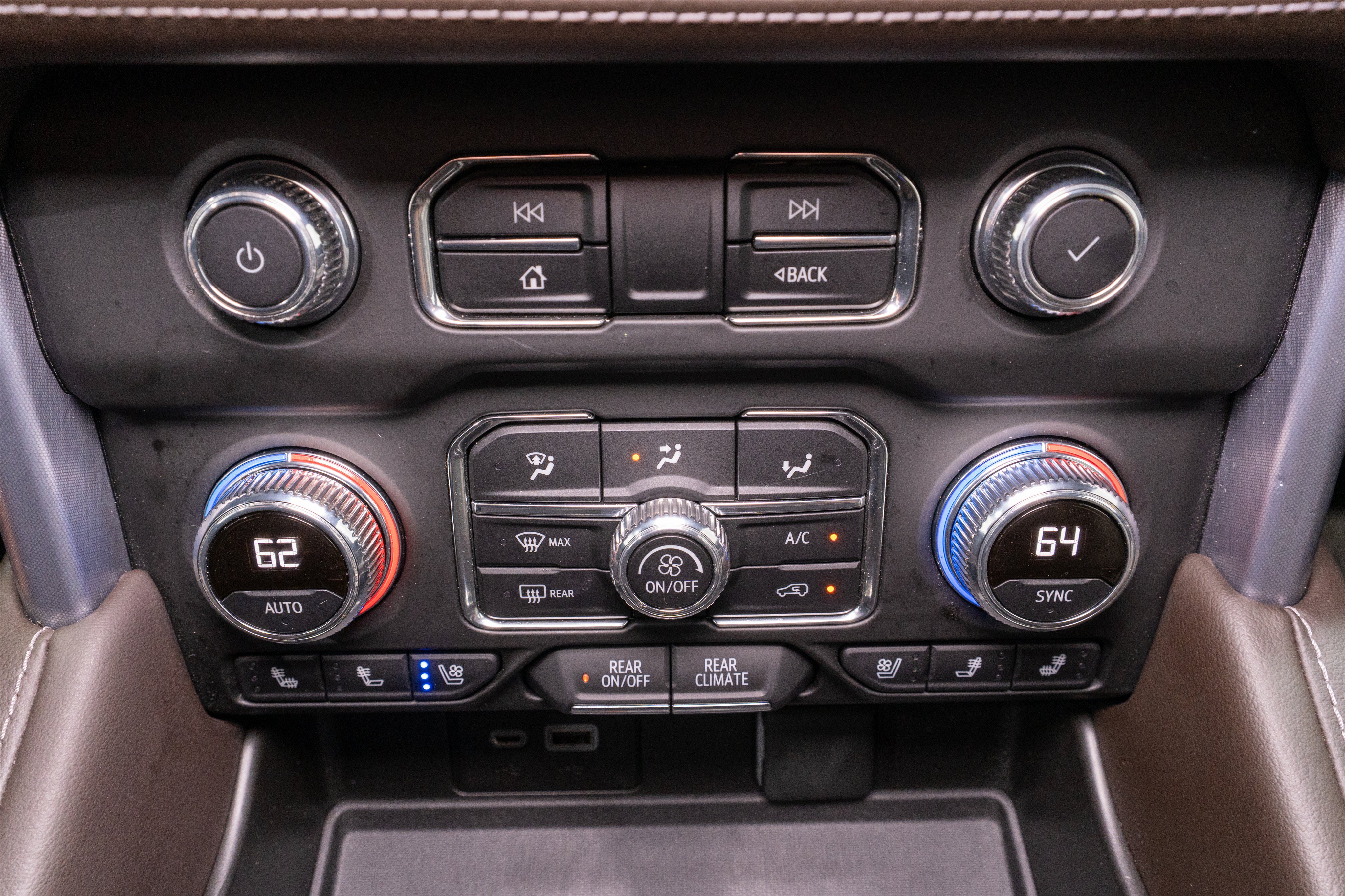 Used 2022 GMC Yukon SLT w/ SLT Premium Package RWD image 22