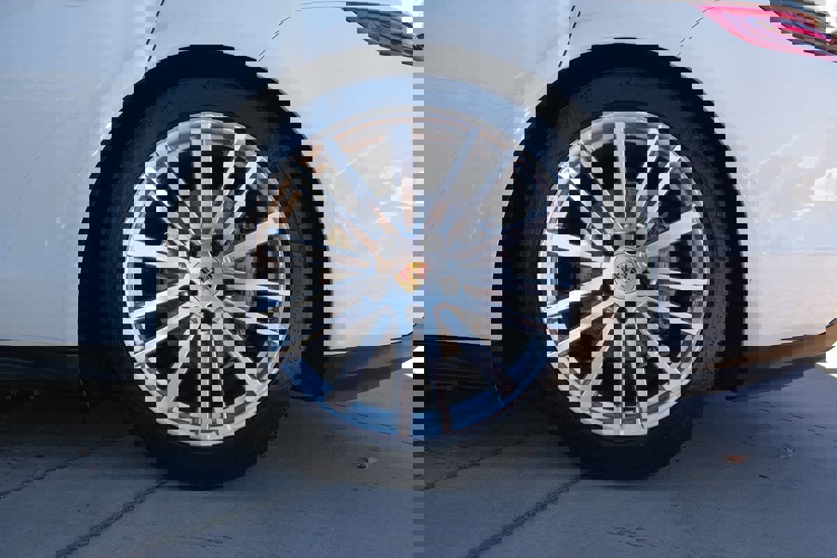 Used 2017 Porsche Panamera image 42