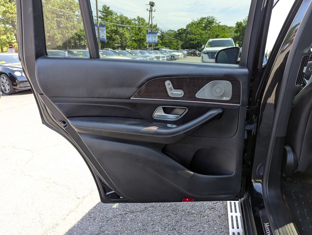 Used 2022 Mercedes-Benz GLS 450 4MATIC image 39