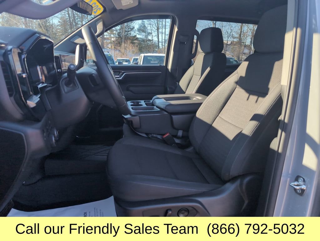 Used 2024 Chevrolet Silverado 1500 LT image 11