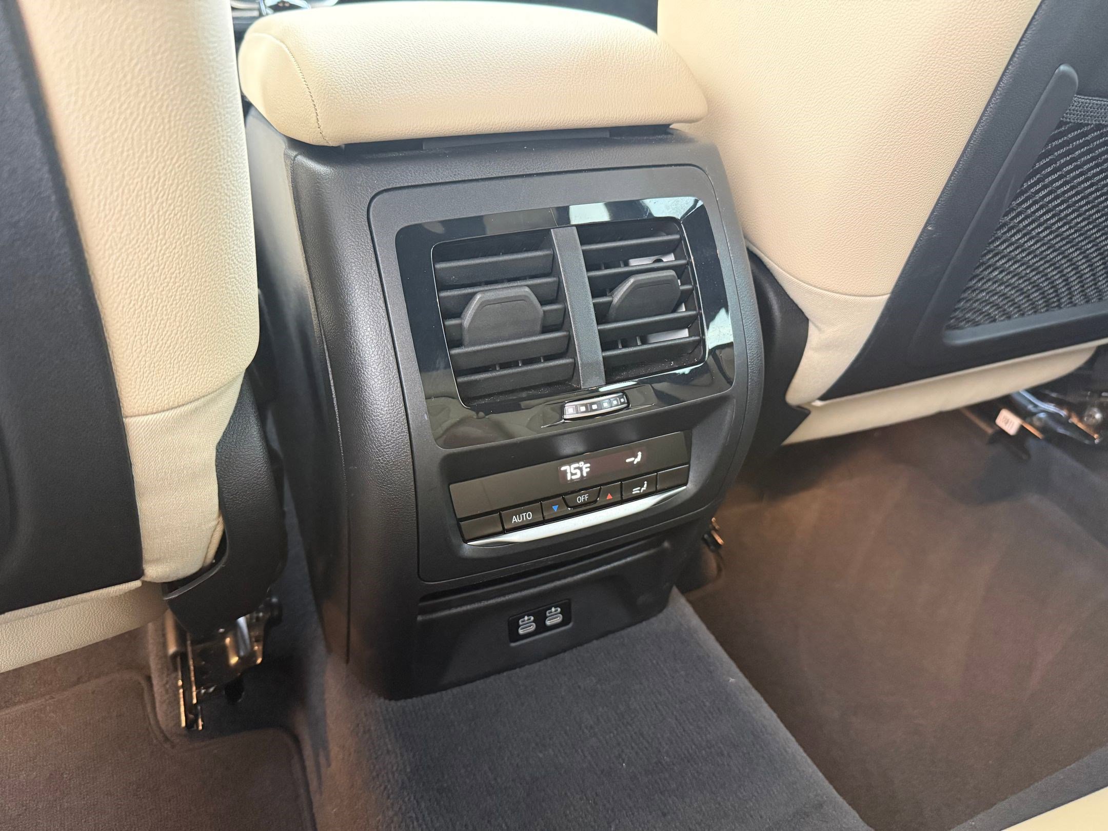 Certified 2024 BMW X3 sDrive30i w/ Premium Package w/ZPA image 24