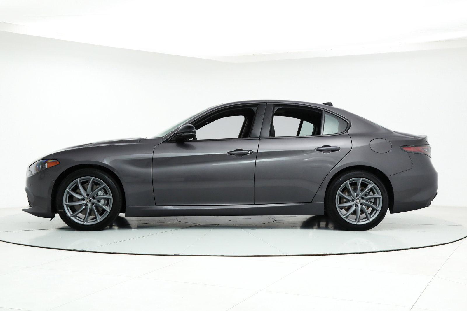 New 2025 Alfa Romeo Giulia w/ Driving Assist Package RWD image 2