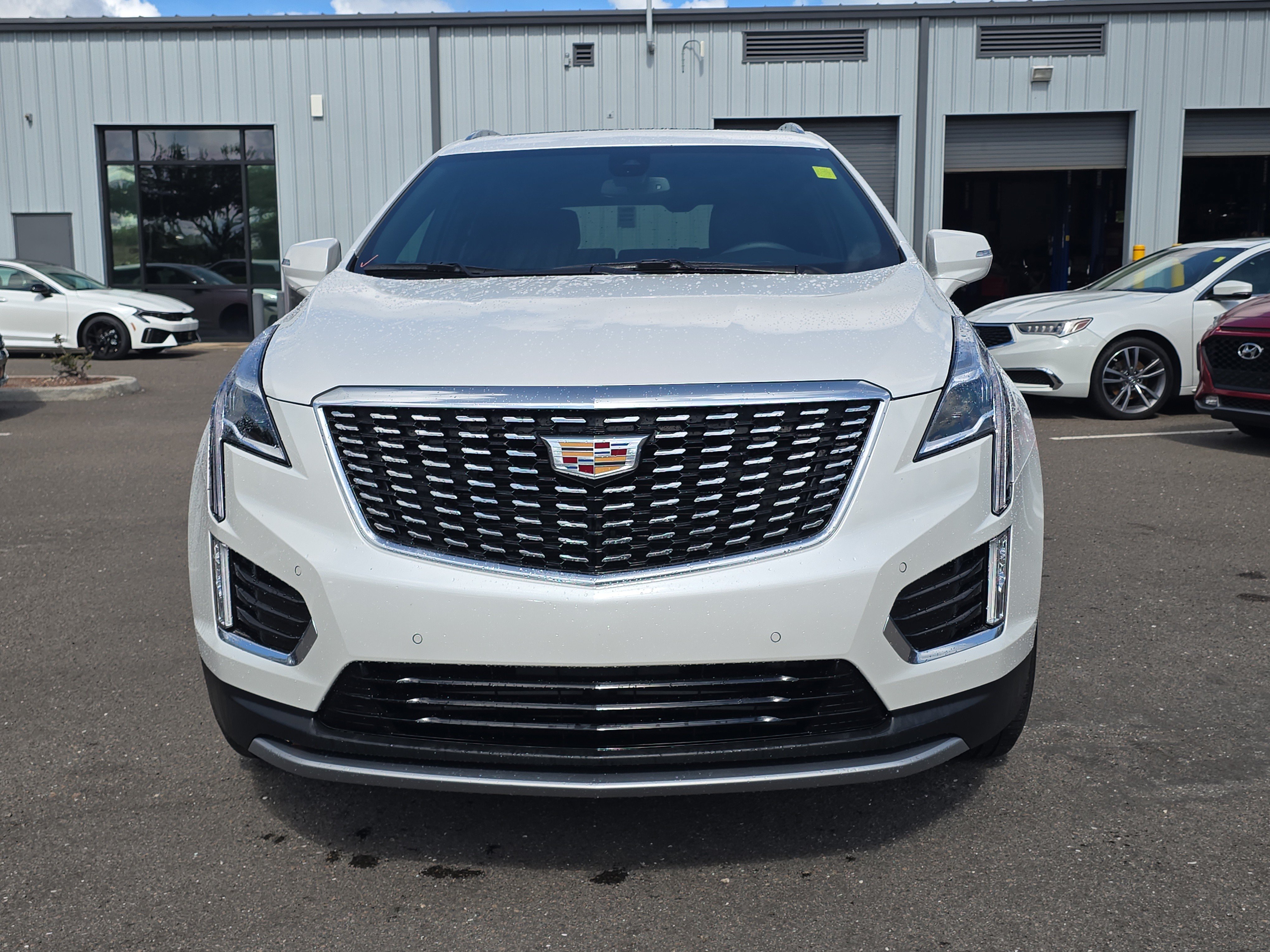 Used 2022 Cadillac XT5 Premium Luxury FWD image 3