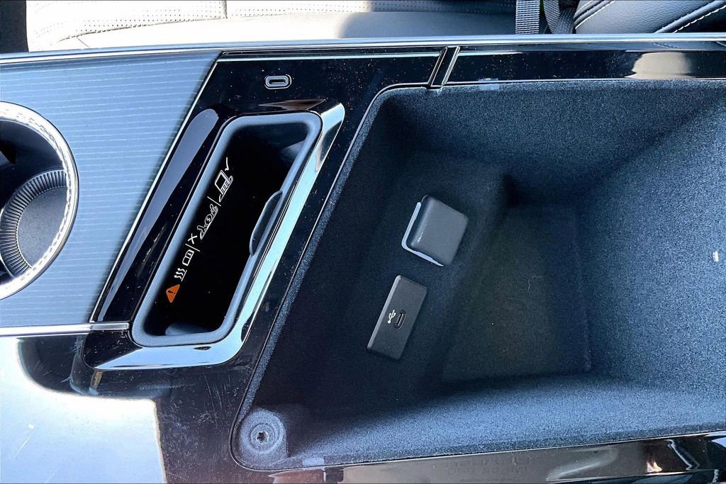 Used 2025 Cadillac Lyriq Sport image 16