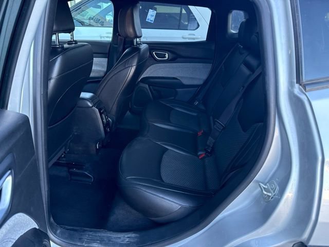 Used 2024 Jeep Compass Latitude AWD/4WD image 6