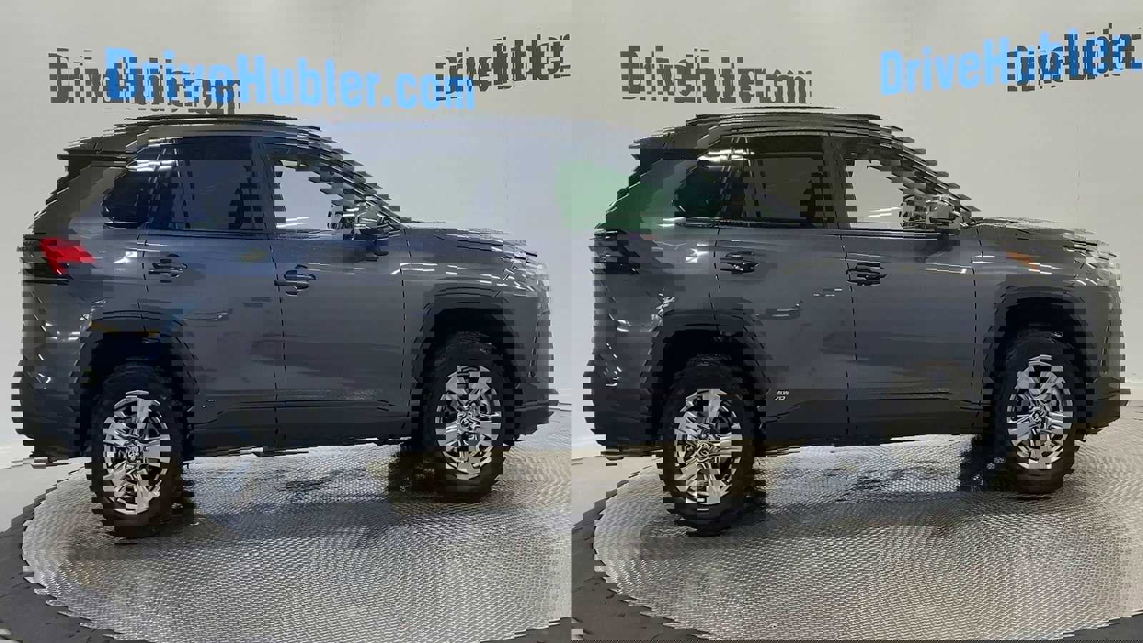 Used 2025 Toyota RAV4 XLE image 9