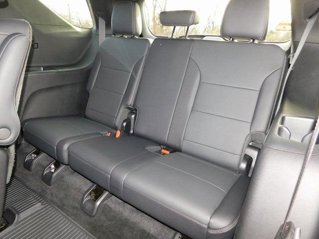 Used 2025 Chevrolet Traverse High Country w/ LPO, Floor Liner Package image 35