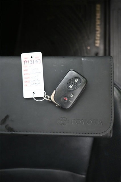 Used 2011 Toyota 4Runner Limited image 11