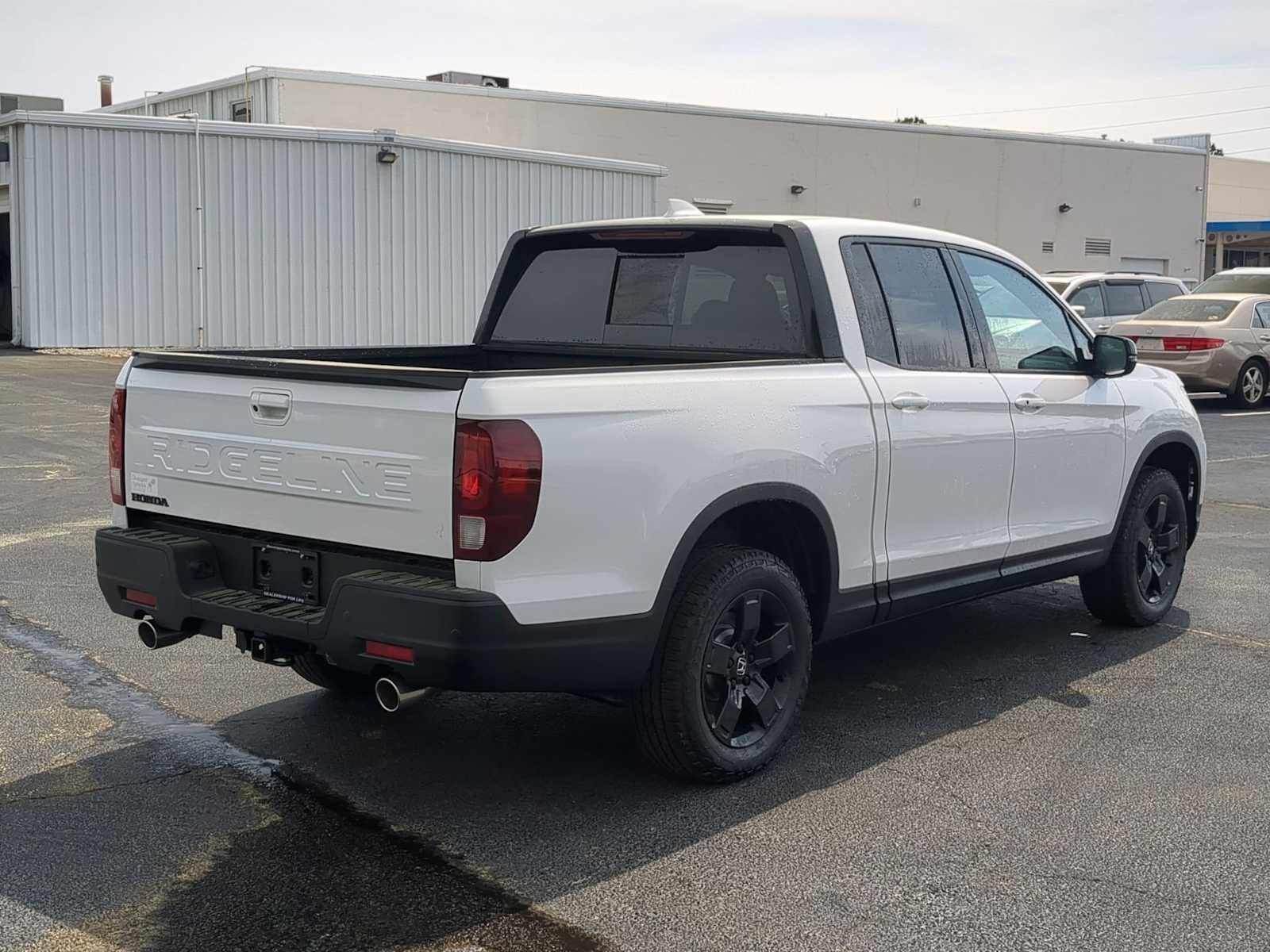 New 2026 Honda Ridgeline Black Edition image 8
