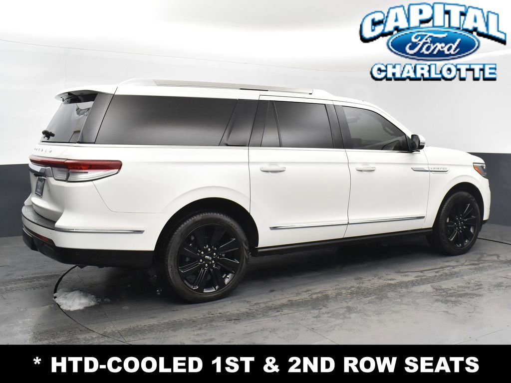 Used 2023 Lincoln Navigator L Reserve image 7