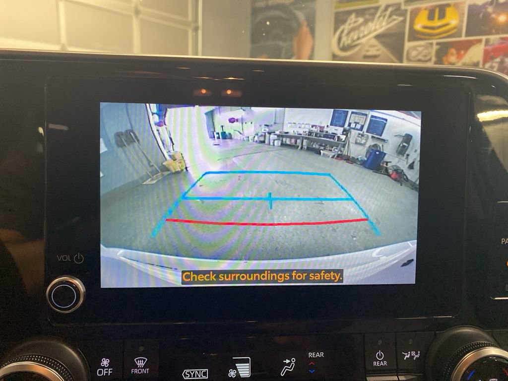 Used 2023 Toyota Highlander L image 26