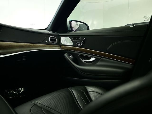 Used 2014 Mercedes-Benz S 63 AMG 4MATIC Sedan image 45