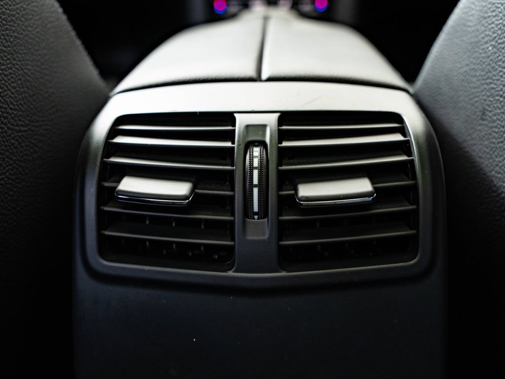 Used 2012 Mercedes-Benz E 350 4MATIC Sedan image 37
