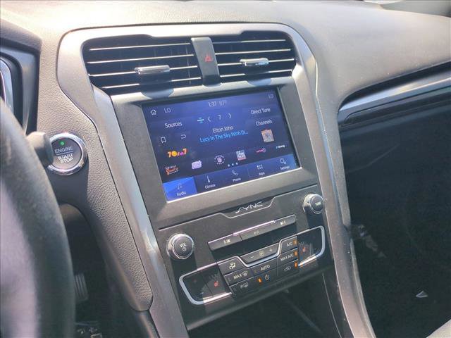 Used 2020 Ford Fusion SEL image 14