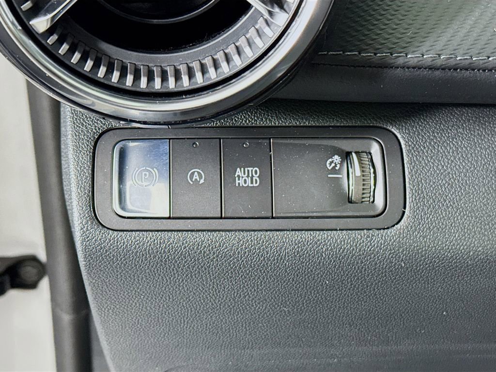 New 2026 Chevrolet Equinox LT w/ Safety and Technology Package FWD image 10