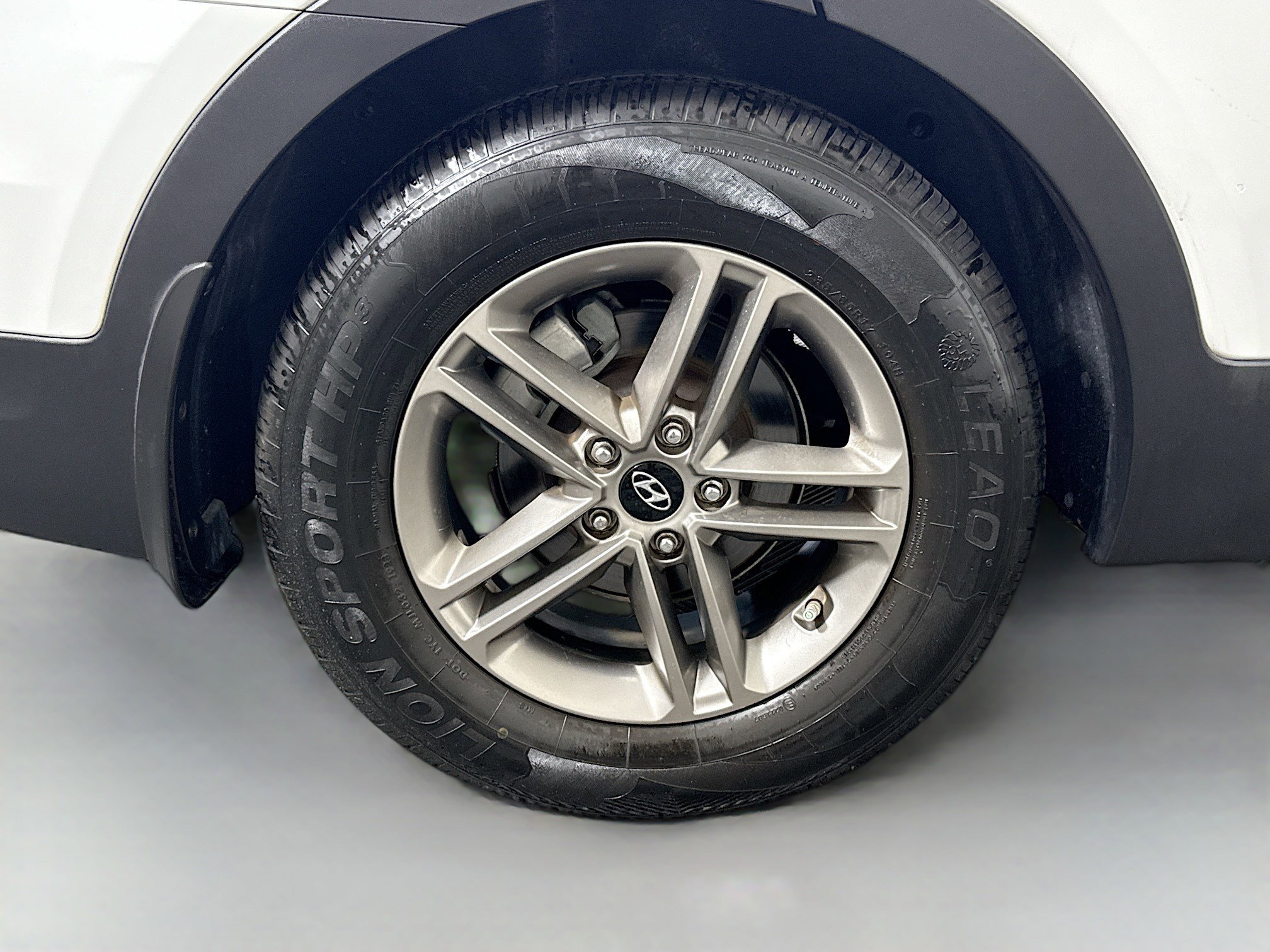 Used 2017 Hyundai Santa Fe Sport image 32