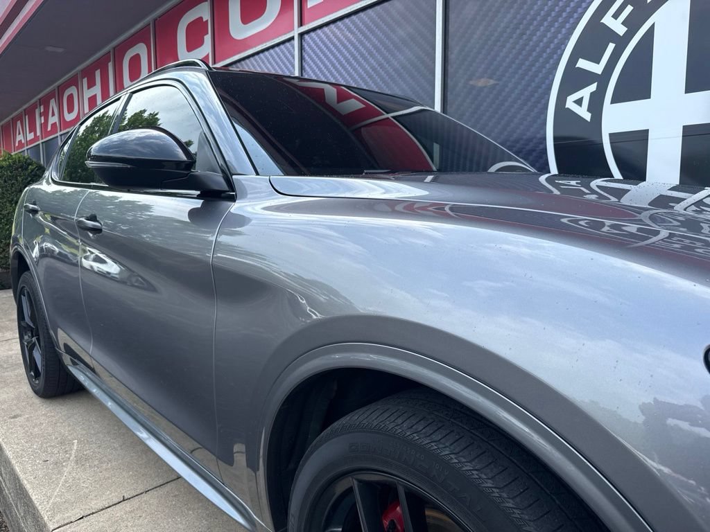 Used 2021 Alfa Romeo Stelvio Ti w/ Nero Edizione AWD/4WD image 2