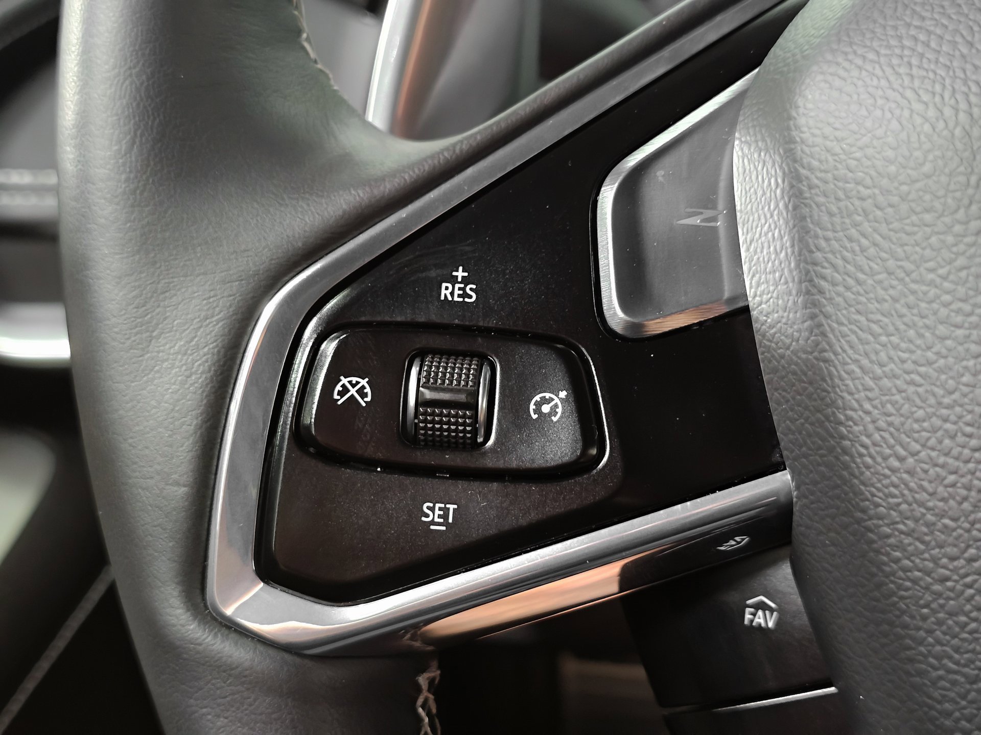 Used 2022 Chevrolet Corvette Stingray Preferred Cpe w/ 2LT image 25