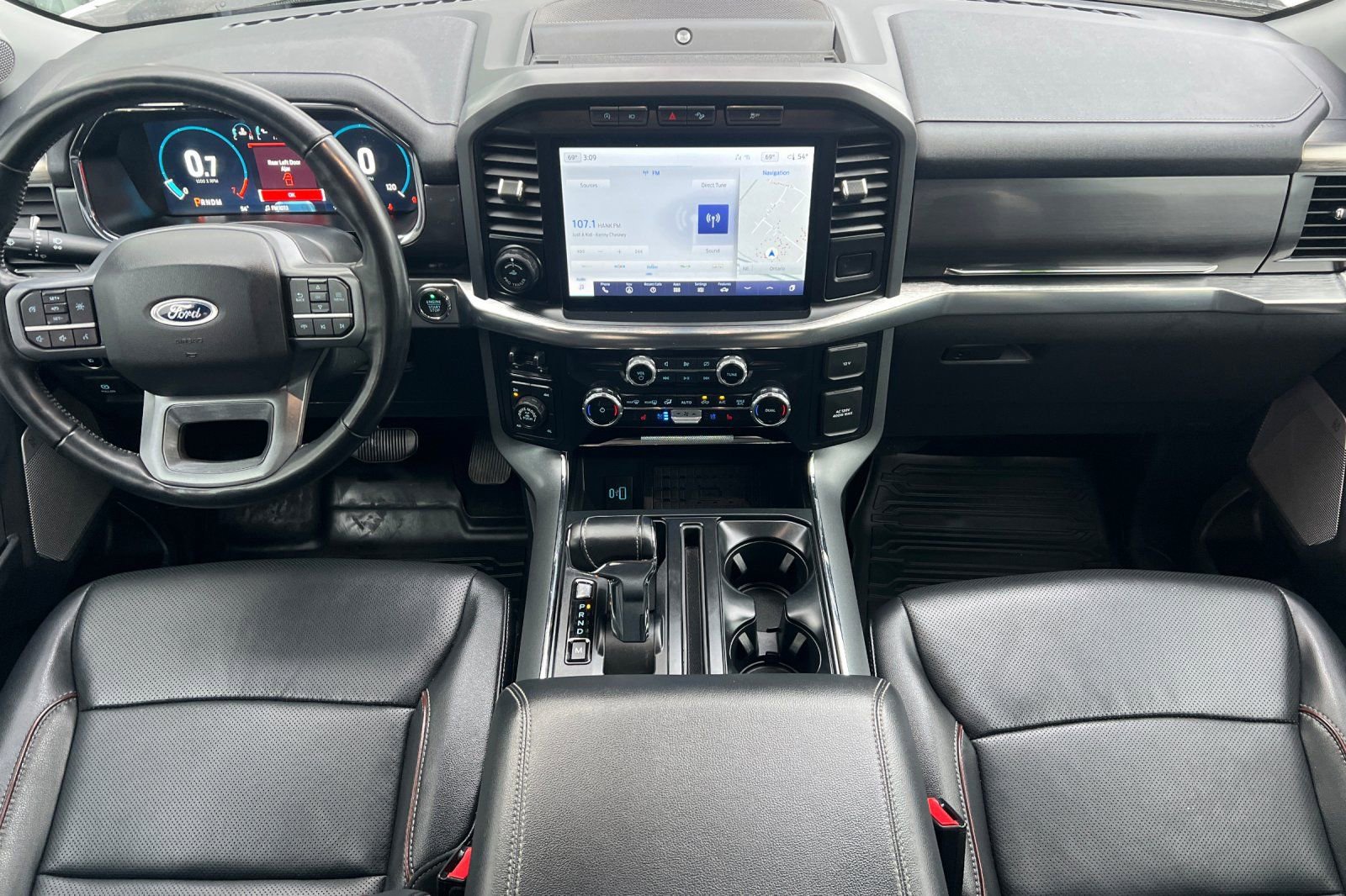 Used 2023 Ford F150 Lariat w/ Trailer Tow Package image 10