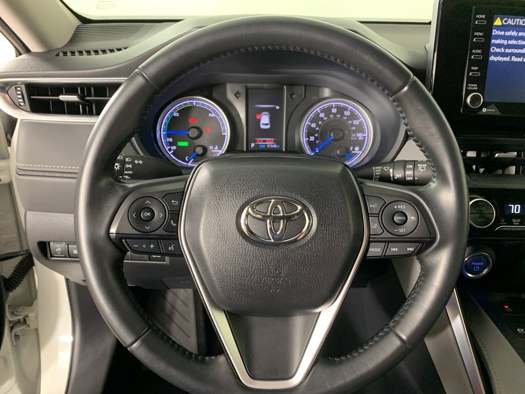 Used 2021 Toyota Venza LE image 7