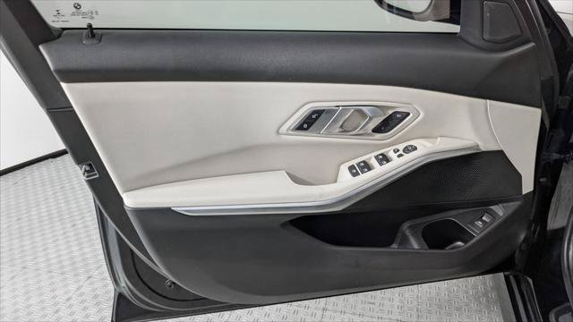 Used 2020 BMW 330i Sedan w/ Convenience Package RWD image 13