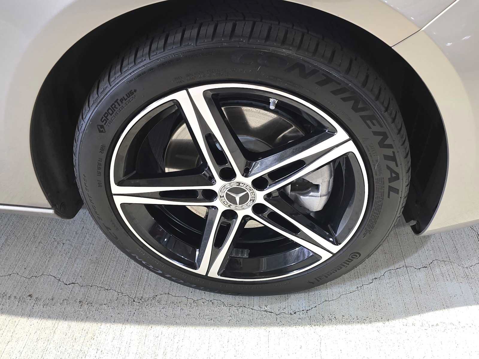 Used 2019 Mercedes-Benz A 220 4MATIC image 9