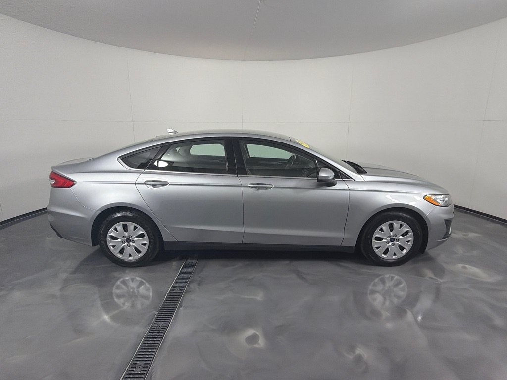 Used 2020 Ford Fusion S FWD image 4