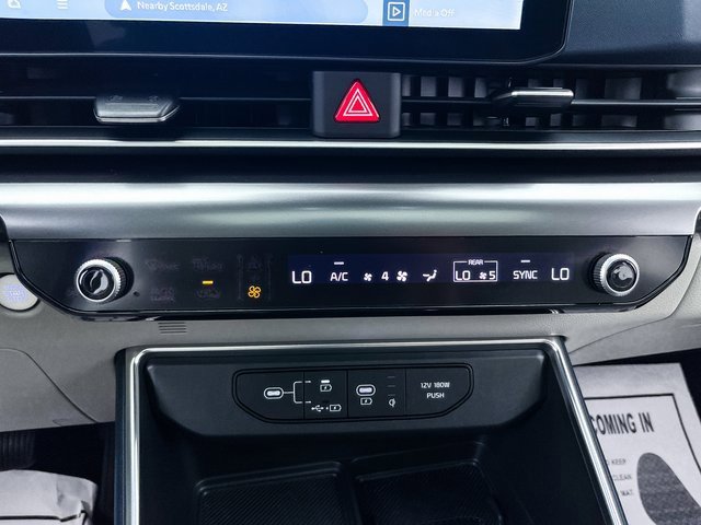 Used 2025 Kia Carnival SX Prestige image 29