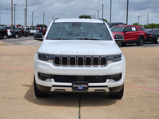Used 2023 Jeep Wagoneer L Series II AWD/4WD image 2