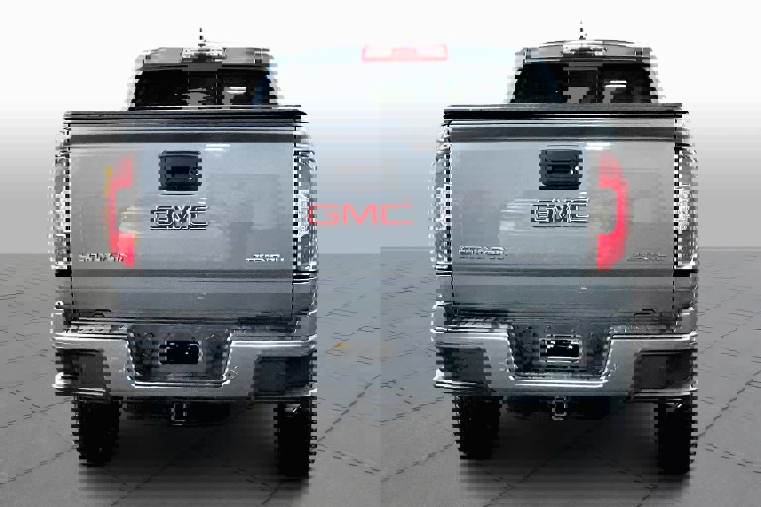 Used 2020 GMC Canyon Denali image 4