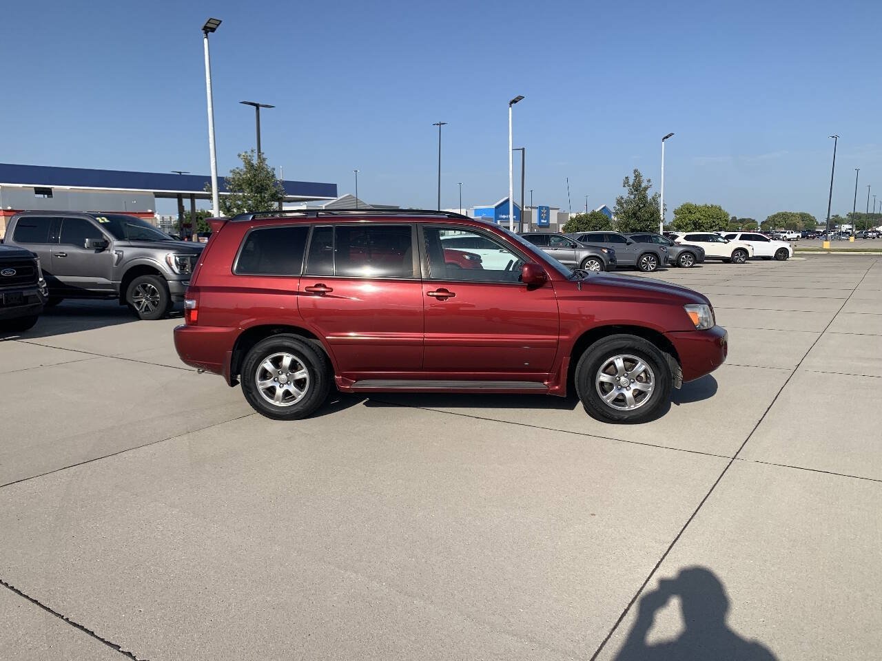 Used 2004 Toyota Highlander 4WD V6 w/ Preferred Pkg image 2