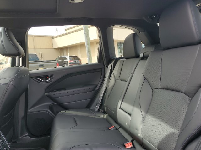 Used 2025 Subaru Forester Limited AWD/4WD image 23