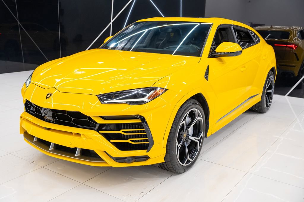 Used 2022 Lamborghini Urus image 8