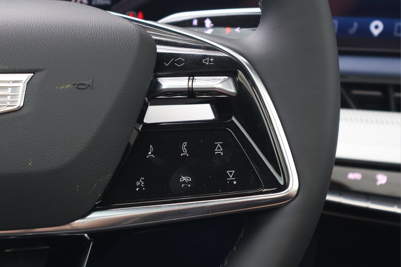 New 2027 Cadillac Optiq Premium Luxury AWD/4WD image 22