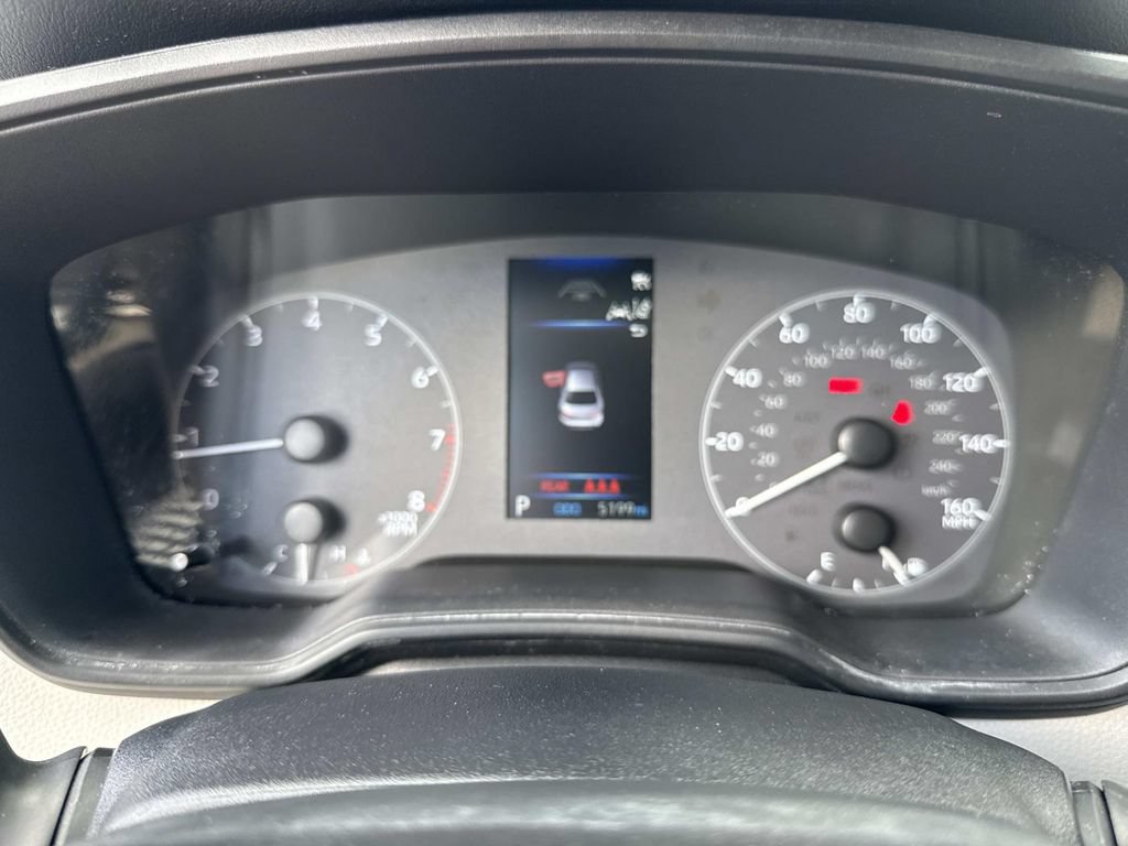 Used 2025 Toyota Corolla LE FWD image 33